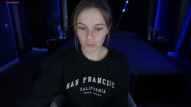 MaribelRiverr  online show from September 27, 2025, 5:34 am