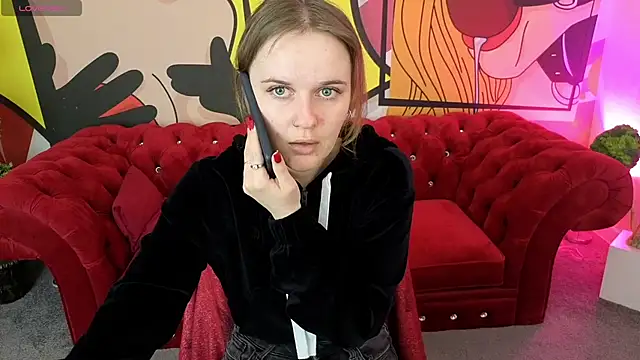 MaribelRiverr  online show from May 4, 2026, 5:36 am