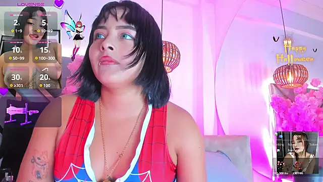 Snapshot of KimVelezz chatting on October 25, 2025, 7:19 pm KimVelezz online show from October 25, 2025, 7:19 pm