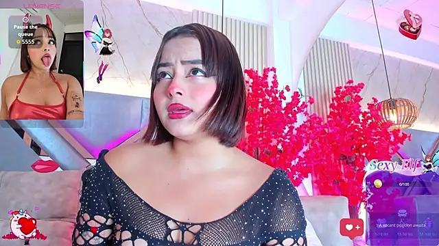 Snapshot of KimVelezz chatting on February 16, 2026, 6:59 pm KimVelezz online show from February 16, 2026, 6:59 pm