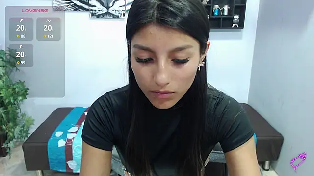 Cailee Mansour online show from December 4, 2024, 8:18 pm
