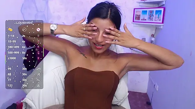 Cailee Mansour online show from October 24, 2025, 8:49 pm