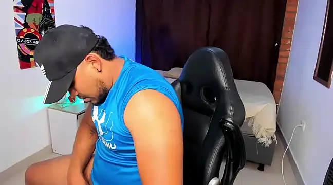 Snapshot of Camilo_caballero chatting on March 19, 2025, 3:52 am Camilo caballero online show from March 19, 2025, 3:52 am