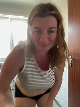 Snapshot of Lombada chatting on June 21, 2026, 8:39 am Lombada online show from June 21, 2026, 8:39 am