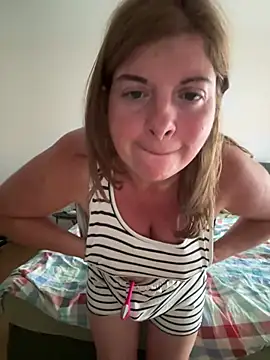 Snapshot of Lombada chatting on July 15, 2026, 5:23 am Lombada online show from July 15, 2026, 5:23 am