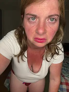 Snapshot of Lombada chatting on July 15, 2026, 8:47 pm Lombada online show from July 15, 2026, 8:47 pm