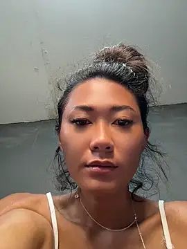 thai-dreamgirl online show from June 19, 2026, 11:52 pm