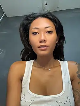 thai-dreamgirl online show from June 24, 2026, 11:15 pm