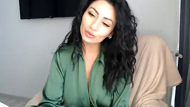 ElizabethAC online show from April 30, 2026, 7:14 am