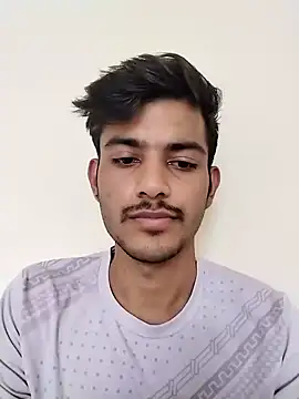 kingkartik7 online show from December 11, 2024, 7:42 am