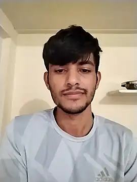 kingkartik7 online show from December 26, 2024, 8:53 pm