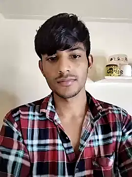 kingkartik7 online show from January 2, 2025, 10:33 pm