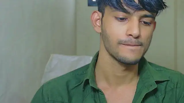 kingkartik7 online show from December 16, 2025, 6:40 am