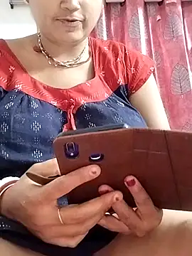 miss-Riy online show from March 4, 2026, 4:35 pm