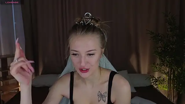 Snapshot of Stacy_River chatting on February 14, 2026, 9:28 am Stacy River online show from February 14, 2026, 9:28 am