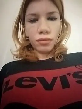 EvaRush online show from December 20, 2025, 10:55 am