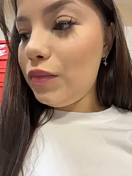 Chloe  Moon online show from July 24, 2026, 9:07 am