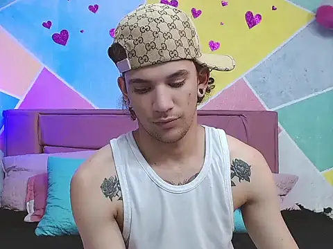 tylor boy online show from September 20, 2025, 8:54 pm