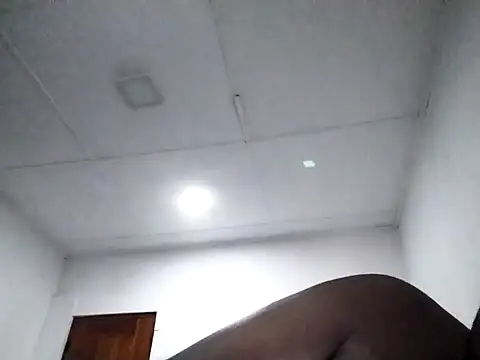 nikini1621 online show from November 9, 2025, 2:54 am