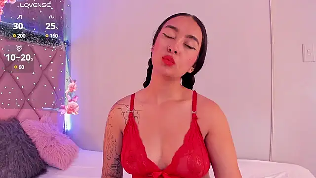 AntonellaQueenn online show from December 20, 2024, 11:43 am
