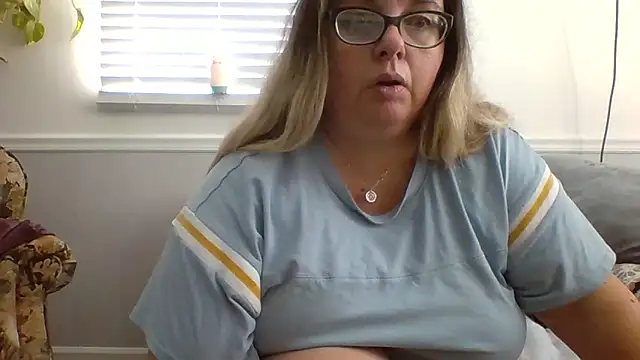 LauLauPAWG online show from January 17, 2025, 4:15 pm