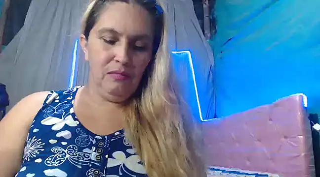 mom son dirty online show from March 20, 2025, 3:02 am