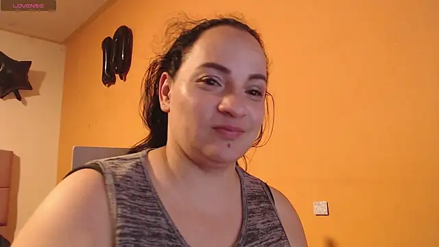 Miaabrownnn online show from March 15, 2025, 4:57 am