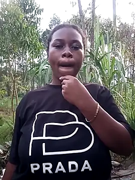 Snapshot of Sassy_boobs21 chatting on March 31, 2026, 4:13 am Sassy boobs21 online show from March 31, 2026, 4:13 am