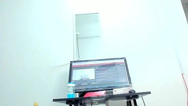 Snapshot of Dalia_20 chatting on February 5, 2025, 7:39 am Dalia 20 online show from February 5, 2025, 7:39 am
