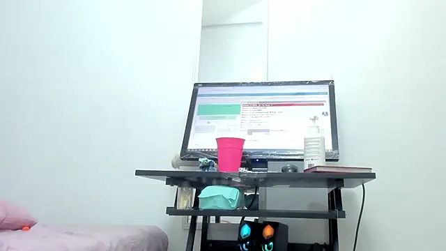 Snapshot of Dalia_20 chatting on February 8, 2025, 4:57 am Dalia 20 online show from February 8, 2025, 4:57 am