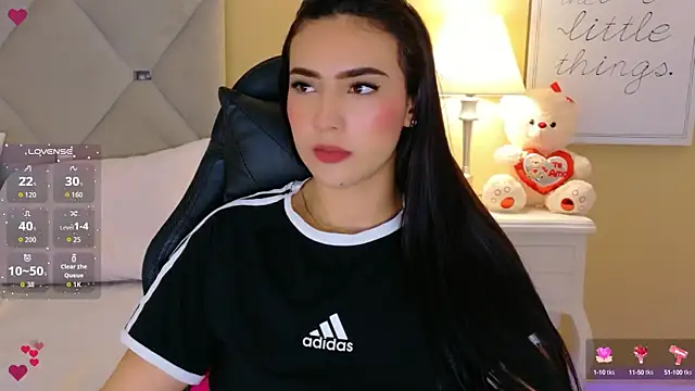 IsaValencia online show from September 19, 2025, 12:23 am