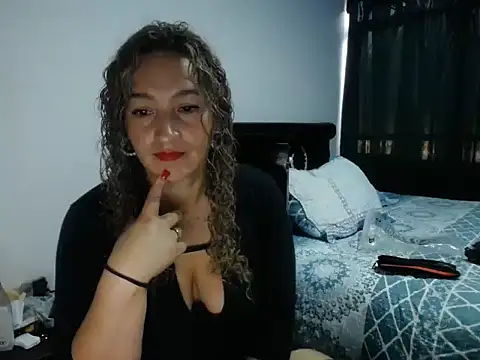 mature tammyjones online show from January 30, 2025, 11:55 am