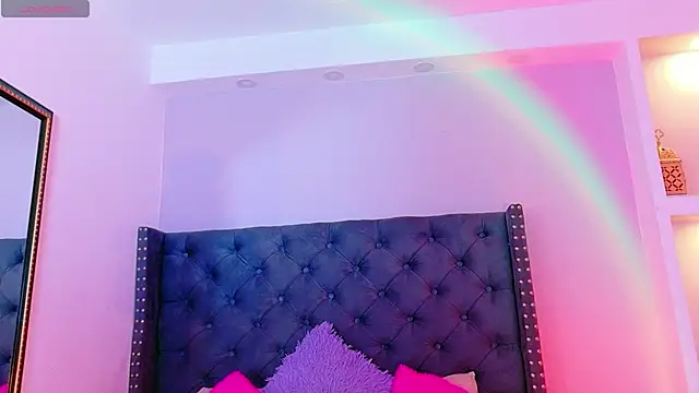 CamiEstrada online show from January 17, 2026, 10:35 pm