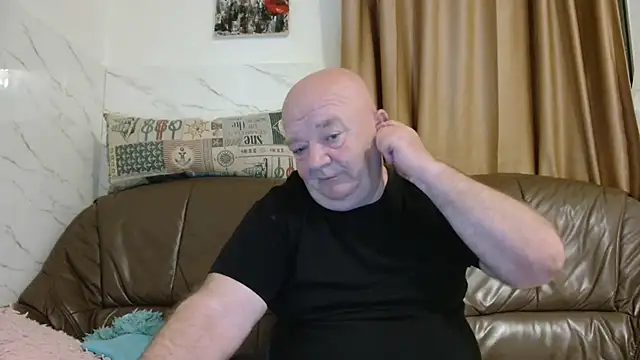 fullballs6 online show from May 1, 2026, 1:21 am