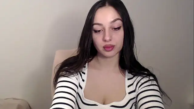 Snapshot of courtneyPerfect chatting on February 10, 2026, 3:27 pm courtneyPerfect online show from February 10, 2026, 3:27 pm