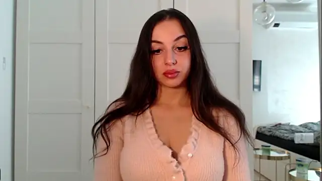 courtneyPerfect online show from March 25, 2026, 8:20 am