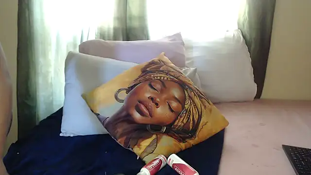 Foxybrownxx1 online show from February 7, 2026, 7:56 am