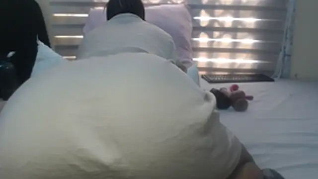 Foxybrownxx1 online show from July 15, 2026, 6:29 am