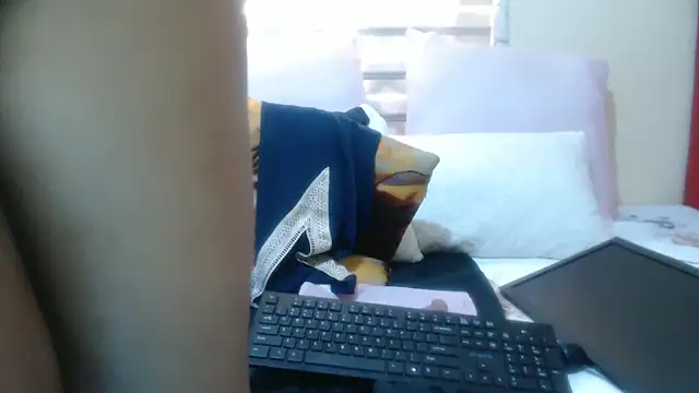 Foxybrownxx1 online show from August 4, 2026, 2:19 pm