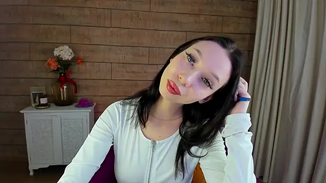 MaliaLandre online show from March 10, 2025, 7:32 am