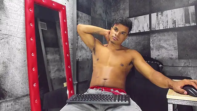 Snapshot of Derek_Lustfordx chatting on January 4, 2025, 11:22 am Derek Lustfordx online show from January 4, 2025, 11:22 am