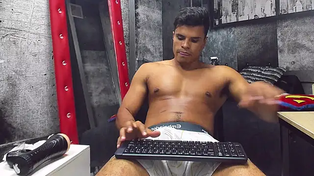 Snapshot of Derek_Lustfordx chatting on January 28, 2025, 5:35 pm Derek Lustfordx online show from January 28, 2025, 5:35 pm