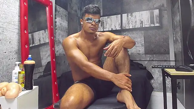 Snapshot of Derek_Lustfordx chatting on February 21, 2025, 5:31 pm Derek Lustfordx online show from February 21, 2025, 5:31 pm