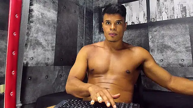 Snapshot of Derek_Lustfordx chatting on March 13, 2025, 5:28 pm Derek Lustfordx online show from March 13, 2025, 5:28 pm