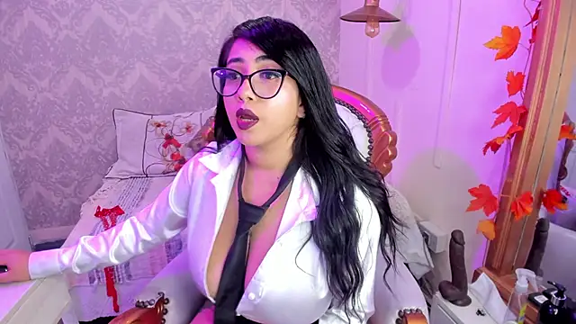 Sexy cristall  online show from March 22, 2025, 6:11 am
