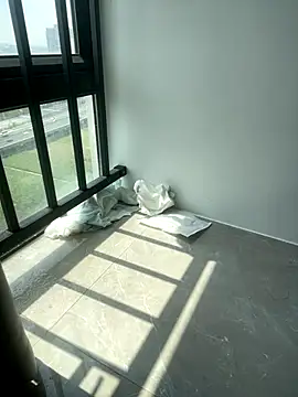 zqq5522 online show from September 18, 2025, 3:52 am