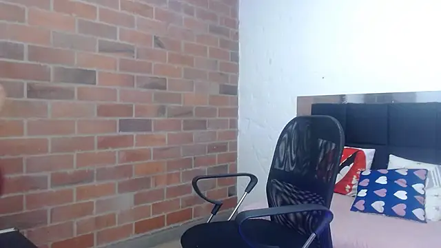 samantha  karolstone online show from October 1, 2025, 10:38 pm