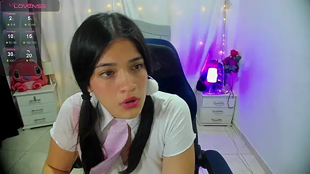 Alison girl20 online show from December 17, 2024, 8:10 pm