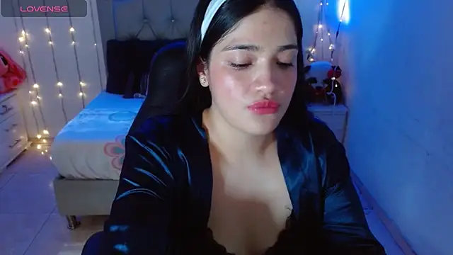 Snapshot of Alison_girl20 chatting on September 22, 2025, 8:22 pm Alison girl20 online show from September 22, 2025, 8:22 pm