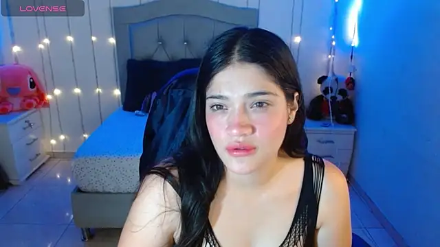 Snapshot of Alison_girl20 chatting on October 14, 2025, 11:05 pm Alison girl20 online show from October 14, 2025, 11:05 pm